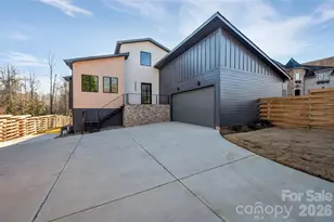 1423 S Wendover Rd, Charlotte, NC 28211 - Photo 1