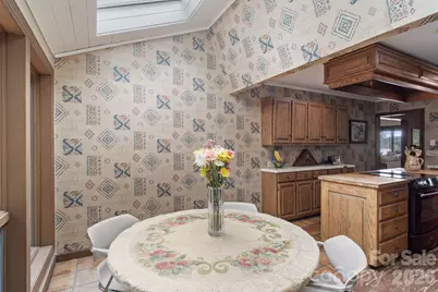 4749 16th Street Drive NE, Hickory, NC 28601 - Photo 16