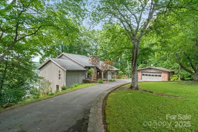 4749 16th Street Drive NE, Hickory, NC 28601 - Photo 6