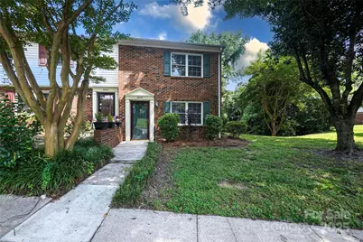 8835 Hunter Ridge Drive, Charlotte, NC 28226 - Photo 2