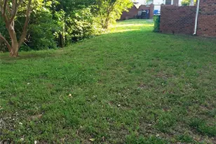 8835 Hunter Ridge Dr, Charlotte, NC 28226 - Photo 36