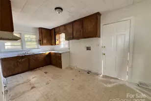 1224 Bailey St, Albemarle, NC 28001 - Photo 8