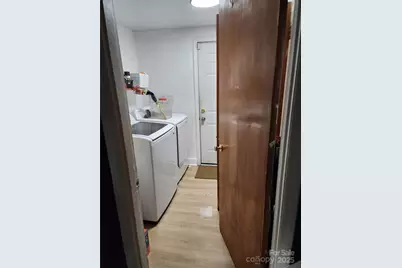 1615 Grovewood Drive, Charlotte, NC 28208 - Photo 14