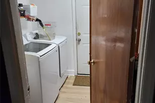 1615 Grovewood Dr, Charlotte, NC 28208 - Photo 14