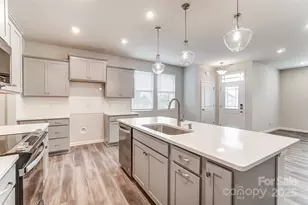 3922 Cheyney Park Dr, Charlotte, NC 28269 - Photo 12