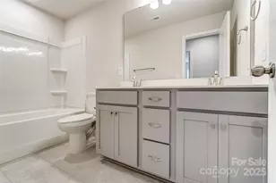 3922 Cheyney Park Dr, Charlotte, NC 28269 - Photo 38