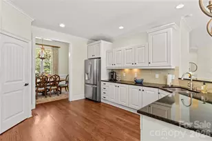 7923 Mountain Shore Dr, Sherrills Ford, NC 28673 - Photo 14