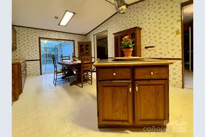 784 Fred Holcombe Road, Mars Hill, NC 28754 - Photo 12