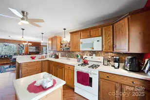 150 Sorghum Dr, Waynesville, NC 28785 - Photo 16