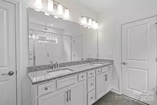 13939 Penbury Ln, Charlotte, NC 28278 - Photo 22