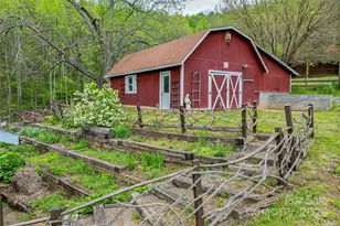 318 Sandy Way, Burnsville, NC 28714 - Photo 4