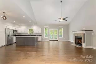 76 Tryon View Dr, Flat Rock, NC 28731 - Photo 6