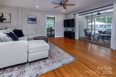 1427 Worcaster Place, Charlotte, NC 28211 - Photo 6