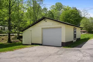 35 Homeway Rd, Asheville, NC 28806 - Photo 4