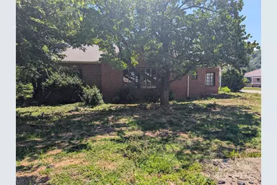 203 Catawba Avenue, Old Fort, NC 28762 - Photo 4