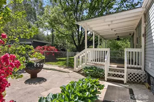 30 Griffin Ln, Candler, NC 28715 - Photo 16