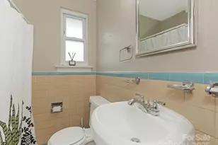 1301 S Kings Dr, Charlotte, NC 28207 - Photo 18