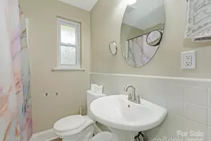 1301 S Kings Dr, Charlotte, NC 28207 - Photo 10