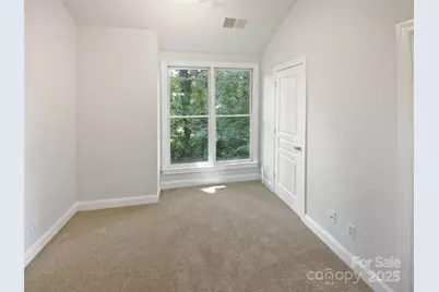 1043 Park West Drive, Charlotte, NC 28209 - Photo 4