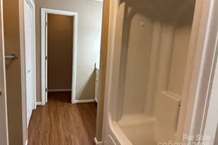 229 Garden Lakes Dr, Blacksburg, SC 29702 - Photo 12