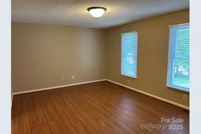 229 Garden Lakes Drive, Blacksburg, SC 29702 - Photo 10