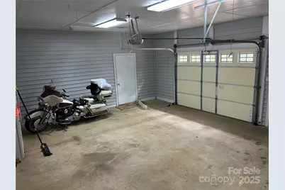 229 Garden Lakes Drive, Blacksburg, SC 29702 - Photo 16