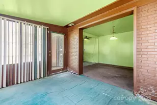 728 Dedmon Dr, Charlotte, NC 28216 - Photo 20