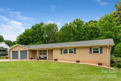 213 Lakeview Drive, Harrisburg, NC 28075 - Photo 4