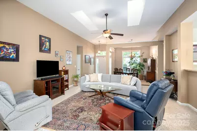 102 W Farm Creek Drive, Asheville, NC 28806 - Photo 6