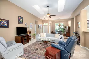 102 W Farm Creek Dr, Asheville, NC 28806 - Photo 6