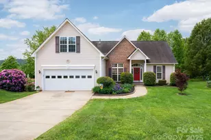 102 W Farm Creek Dr, Asheville, NC 28806 - Photo 1