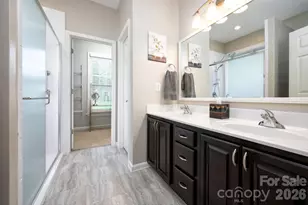 102 W Farm Creek Dr, Asheville, NC 28806 - Photo 16