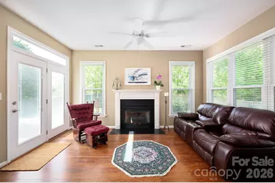 102 W Farm Creek Drive, Asheville, NC 28806 - Photo 6