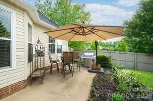 102 W Farm Creek Dr, Asheville, NC 28806 - Photo 12