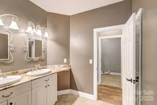 208 Bragg Ct, Hendersonville, NC 28792 - Photo 34