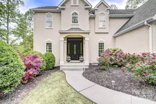 208 Bragg Ct, Hendersonville, NC 28792 - Photo 6