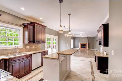 208 Bragg Court, Hendersonville, NC 28792 - Photo 16