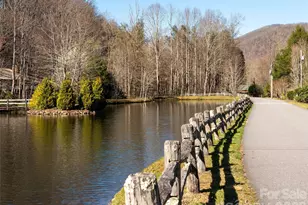 86 Laurel Dr, Burnsville, NC 28714 - Photo 4