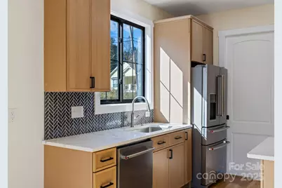 154 Osceola Road, Hendersonville, NC 28739 - Photo 20