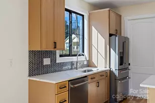 154 Osceola Rd, Hendersonville, NC 28739 - Photo 20