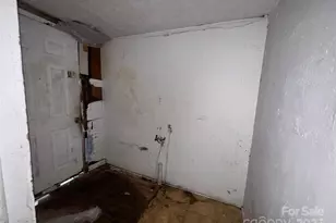 302 Melrose Dr SW, Concord, NC 28025 - Photo 8