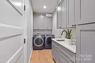 32 Taylor Mountain Rd, Candler, NC 28715 - Photo 18