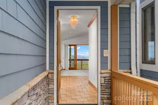 117 Distant View Dr, Asheville, NC 28803 - Photo 2