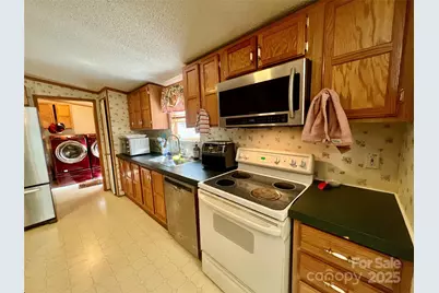 343 Daytona Lane, Saluda, NC 28773 - Photo 2