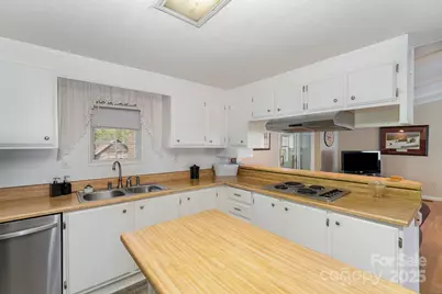 5013 Friendship Circle Road, East Bend, NC 27018 - Photo 4