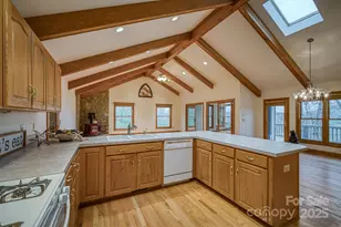 1521 Old Jonas Ridge Rd, Newland, NC 28657 - Photo 8