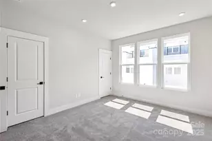 2013 Clarksdale Dr, Charlotte, NC 28206 - Photo 6