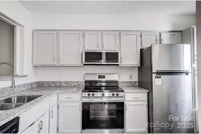 3109 Heathstead Place, Charlotte, NC 28210 - Photo 12