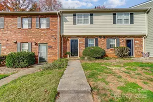 3109 Heathstead Place, Charlotte, NC 28210 - Photo 2