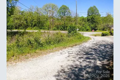 000 Charles Place NW, Lenoir, NC 28645 - Photo 22